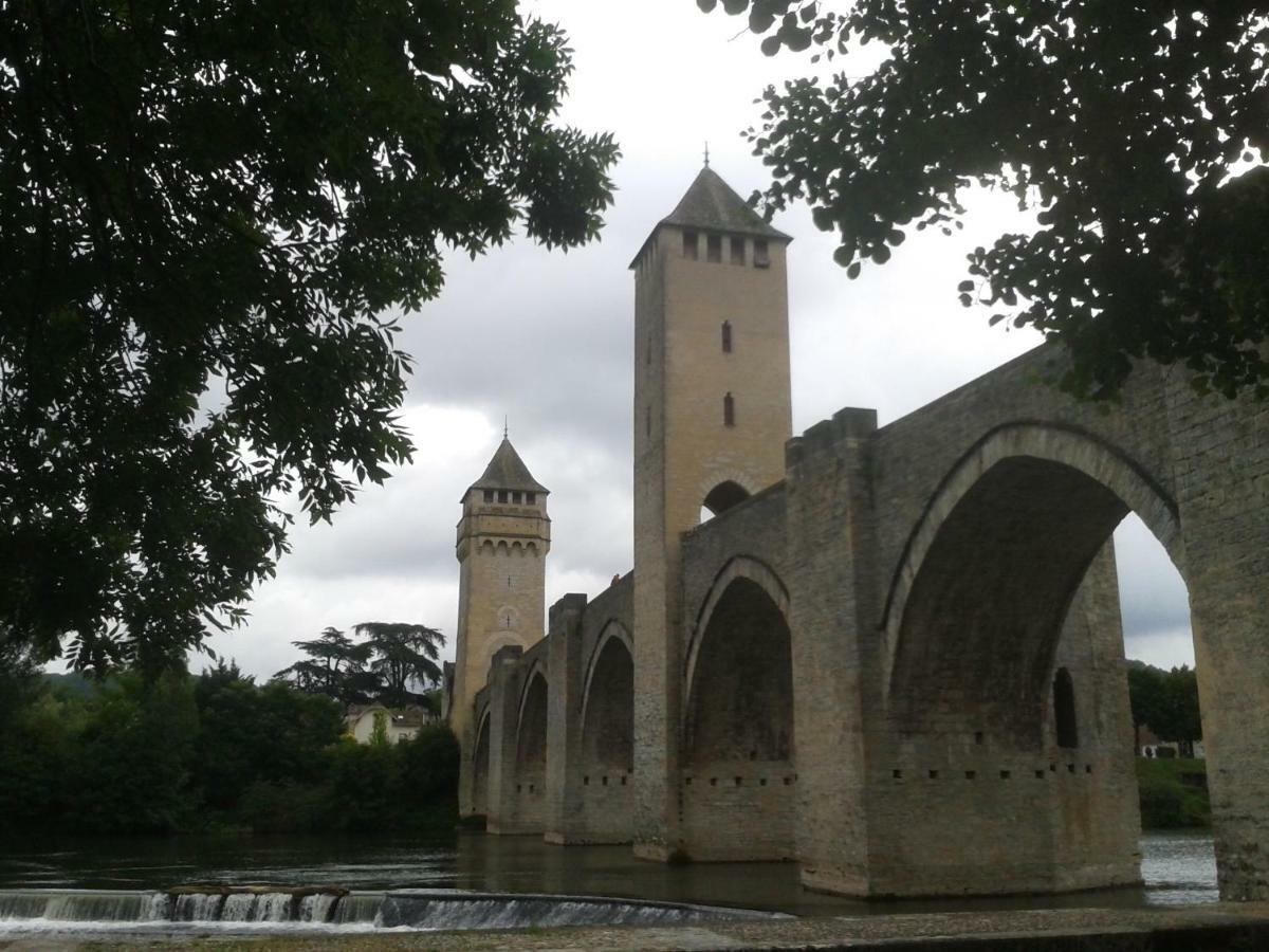 Le Mas Des Cypres Constans Exterior photo